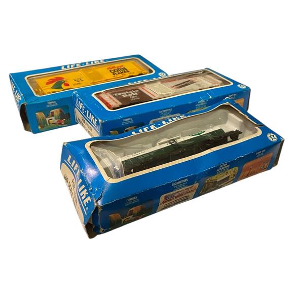 Life-Like HO Train Cars Tootsie Roll Corn Flakes Boxcars Union Carbide Tanker - Picture 15 of 15